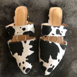 Faux Cow print flat